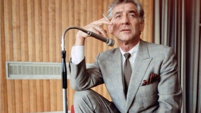 Leonard Bernstein (25.8.1918 - 14.10.1990): skladatel, který se pro svoji hudební kariéru rozhodl ve svých deseti letech.