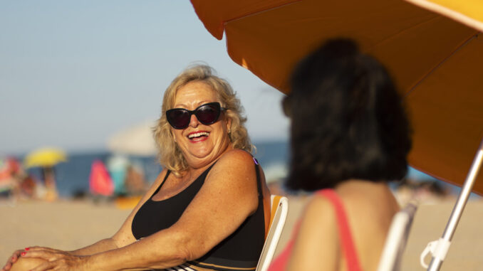 oldies-having-fun-beach